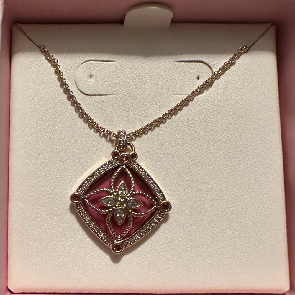 Bomb Party Bella Amore necklace